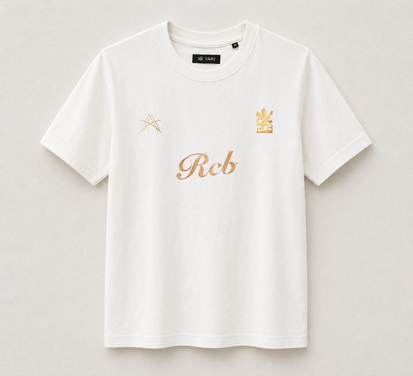 A-Yari RCB Loos fit half white T-shirt