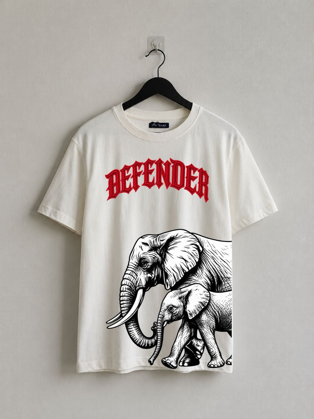 Defender Elephant Graphic T-Shirt – off white